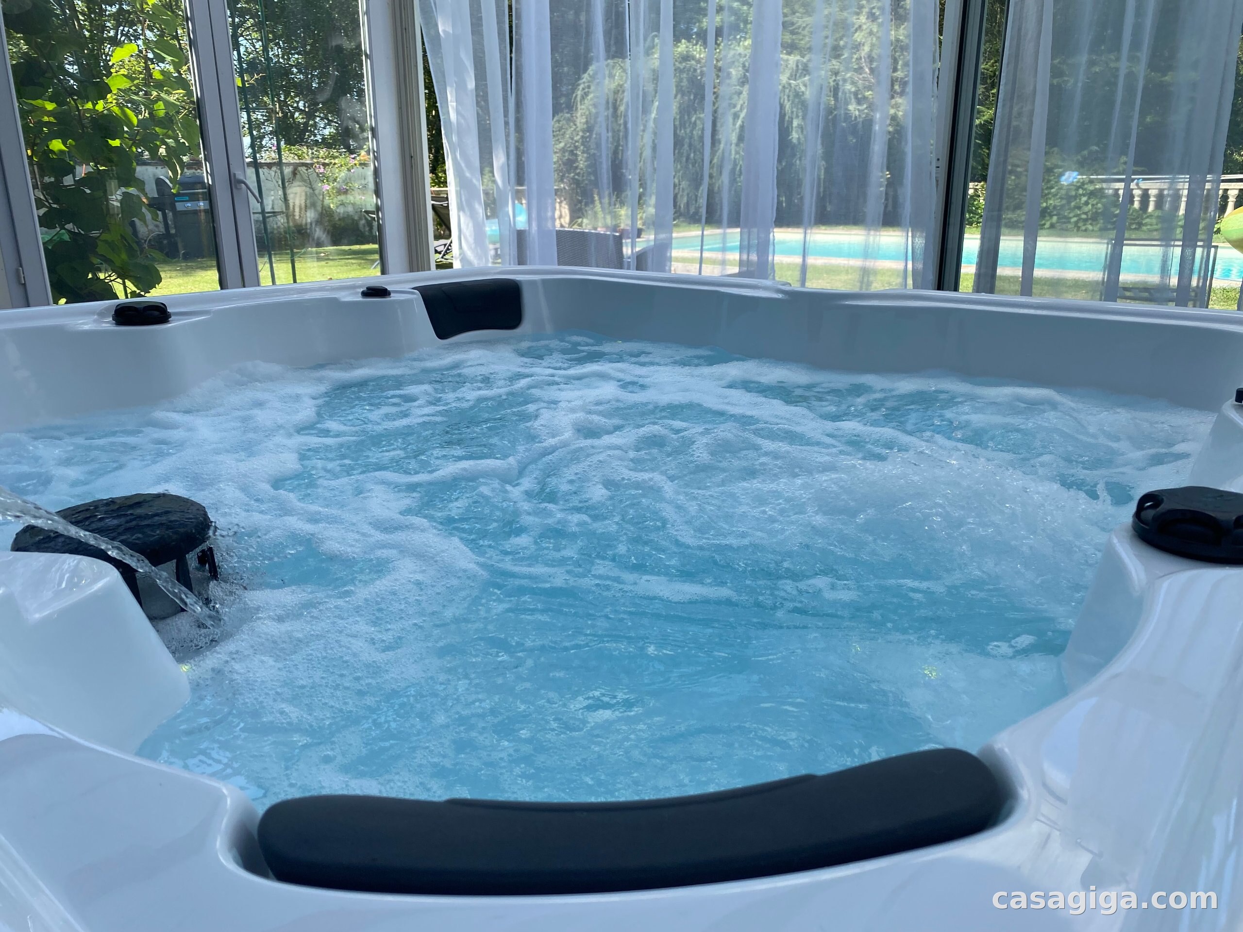 Location de house with pool à Cusset — photo 2